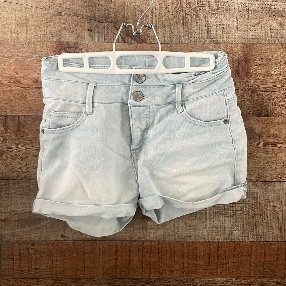 Cherokee Light Wash Jean Shorts